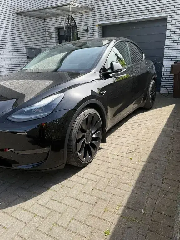 Second-hand Tesla Model Y Performance 320 kW (436 CP) 2023 Negru SUV