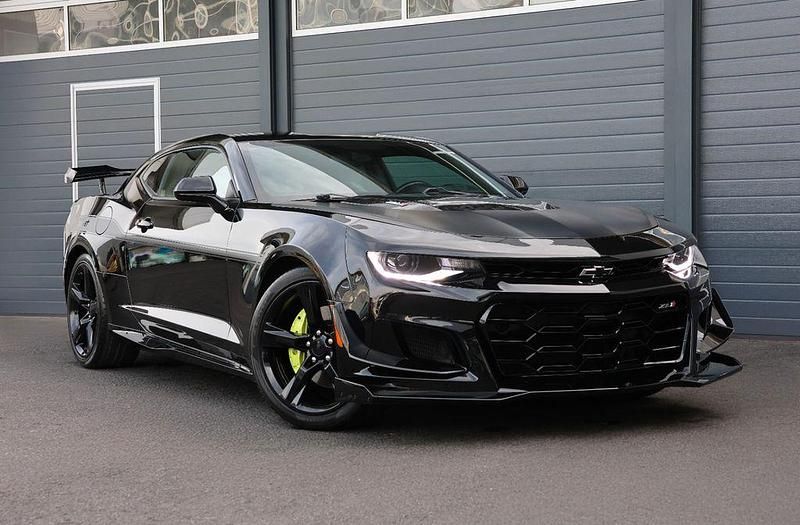 Schwarz Gebraucht 2018 Chevrolet Camaro Coupé | 32.950 € (Fairer Preis) - Bild 1/4