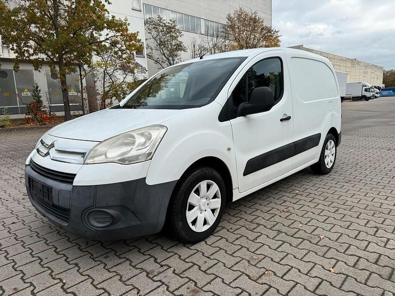 Weiß Gebraucht 2011 Citroën Berlingo Van / Kleinbus | 3.200 € (Guter Preis) - Bild 1/4