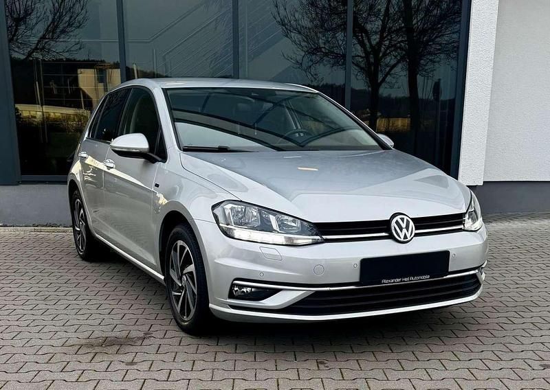 Gebraucht VW Golf VII Join 110 PS (80 kW) 2018 Reflexsilber metallic Limousine