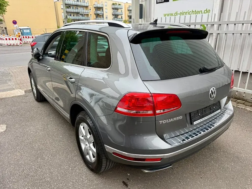 Gebraucht VW Touareg Terrain Tech 262 PS (192 kW) 2016 Canyon grey metallic SUV