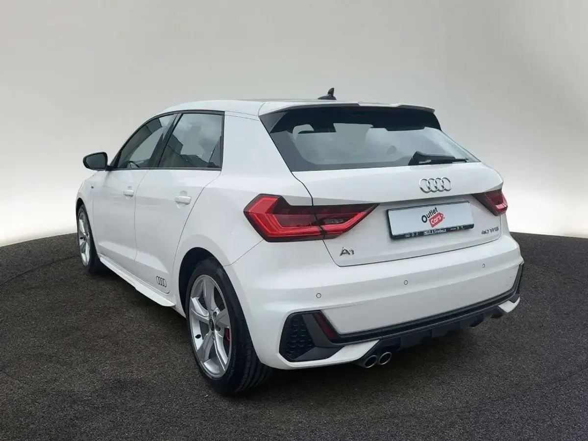 Gebraucht Audi A1 S-Line 207 PS (152 kW) 2022 B4 cortinaweiß SUV