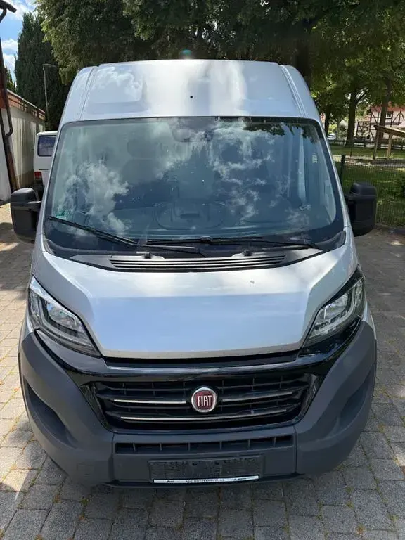 Gebraucht Fiat Ducato 177 PS (130 kW) 2018 Silber Van