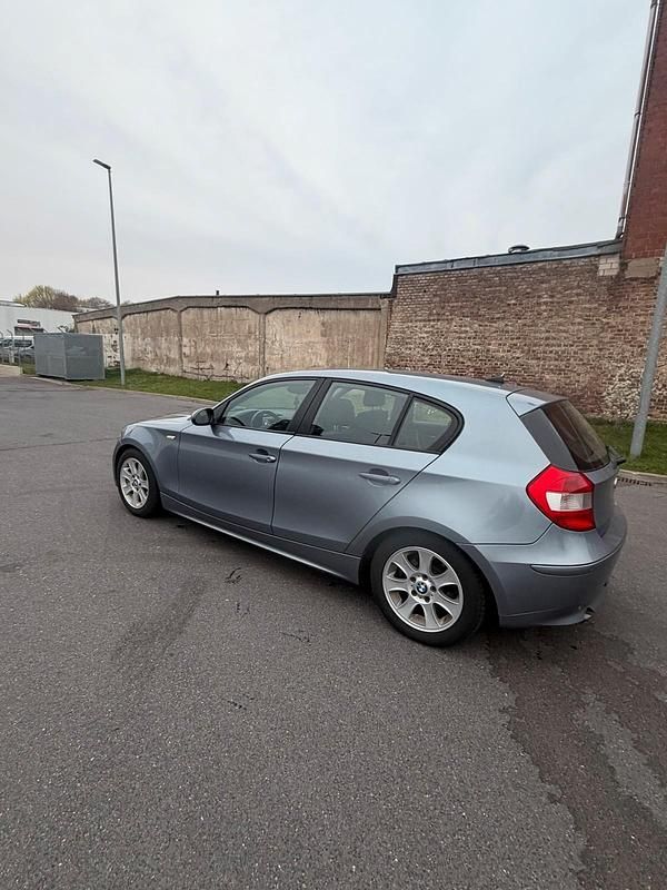 Gebraucht BMW 120 150 PS (110 kW) 2005 Grau Kleinwagen