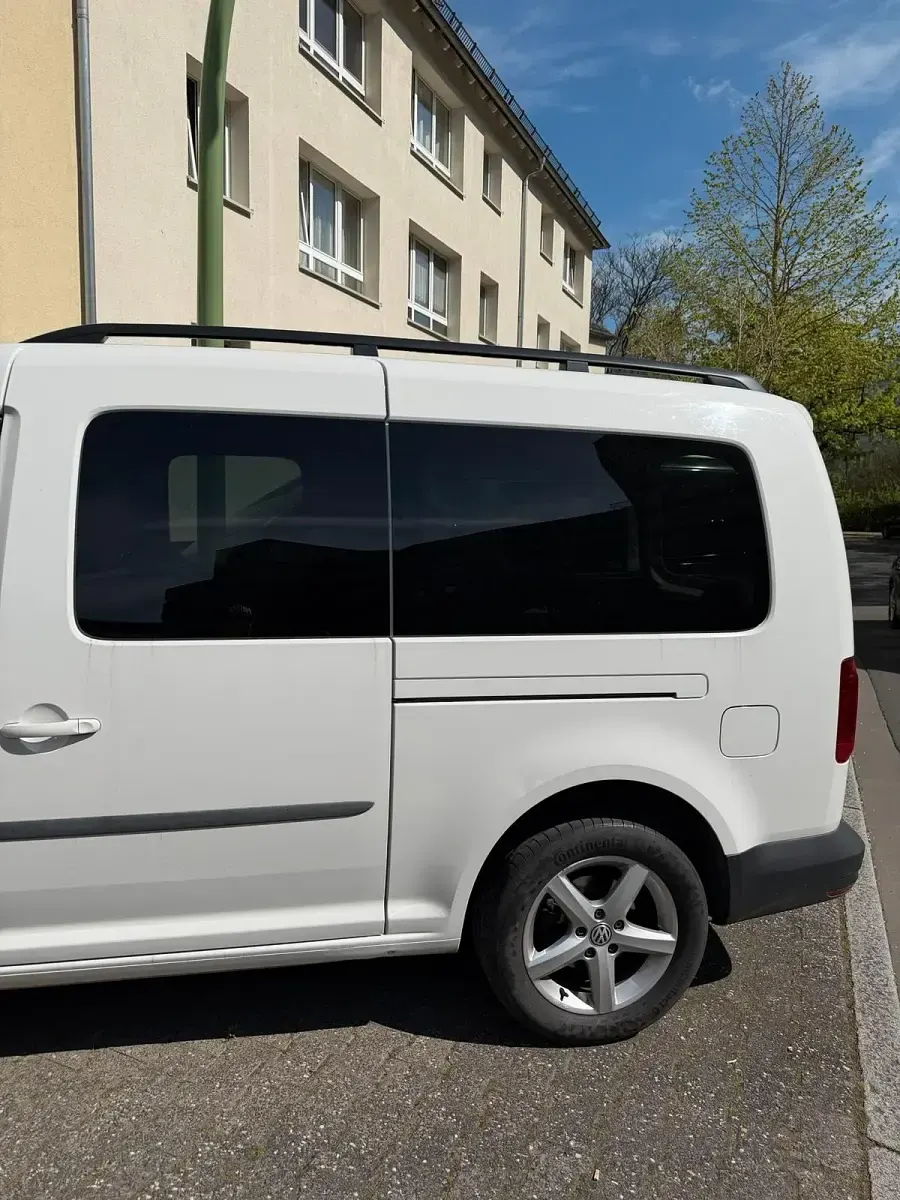 Gebraucht VW Caddy 102 PS (75 kW) 2016 Weiß Van / Kleinbus