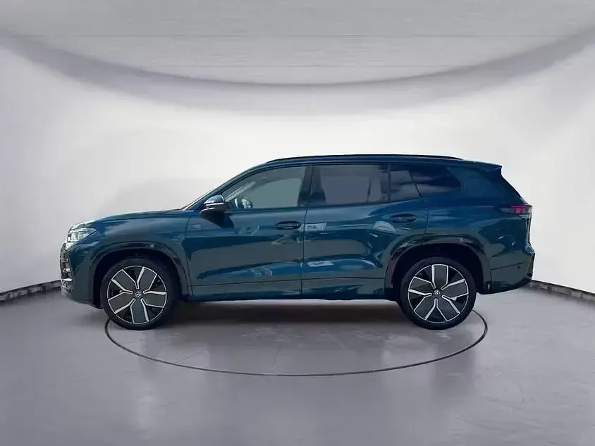 Gebraucht VW Tayron R-line 204 PS (150 kW) 2025 Blau SUV