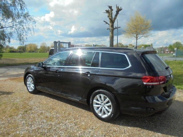 Gebraucht VW Passat Comfortline 150 PS (110 kW) 2017 Schwarz Kombi