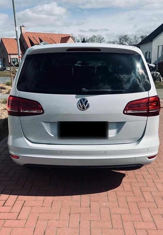 Gebraucht VW Sharan 150 PS (110 kW) 2019 Weiß Van / Kleinbus