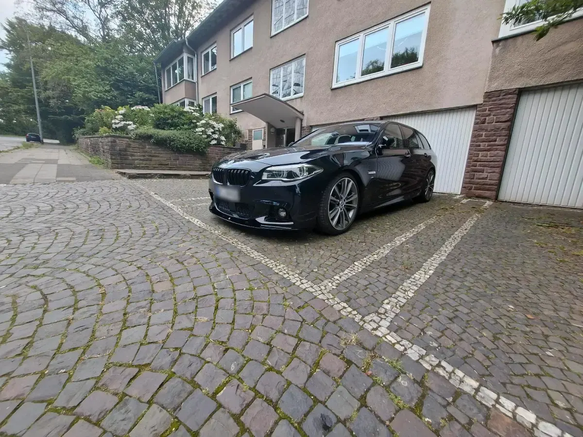 Gebraucht BMW 530 Performance 289 PS (212 kW) 2015 Schwarz Kombi