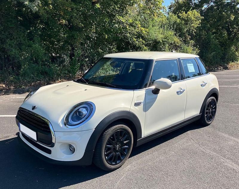 Weiß Gebraucht 2020 Mini ONE Kleinwagen | 15.400 € (Fairer Preis) - Bild 1/4