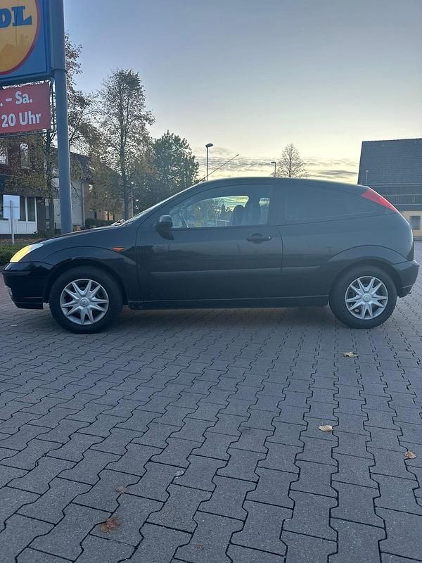 Gebraucht Ford Focus 75 PS (55 kW) 2004 Schwarz Coupé