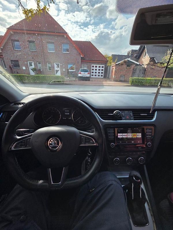 Gebraucht Skoda Octavia Style 110 PS (80 kW) 2016 Blau Kleinwagen