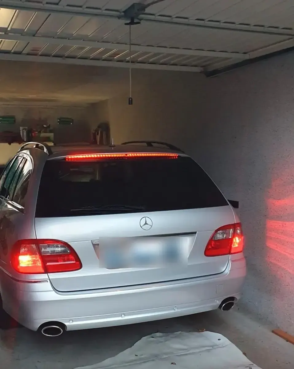 Gebraucht Mercedes E280 190 PS (139 kW) 2009 Silber Kombi