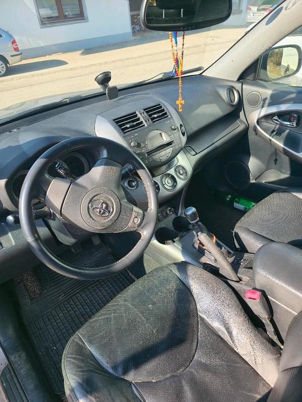 Gebraucht Toyota RAV4 177 PS (130 kW) 2007 Beige SUV