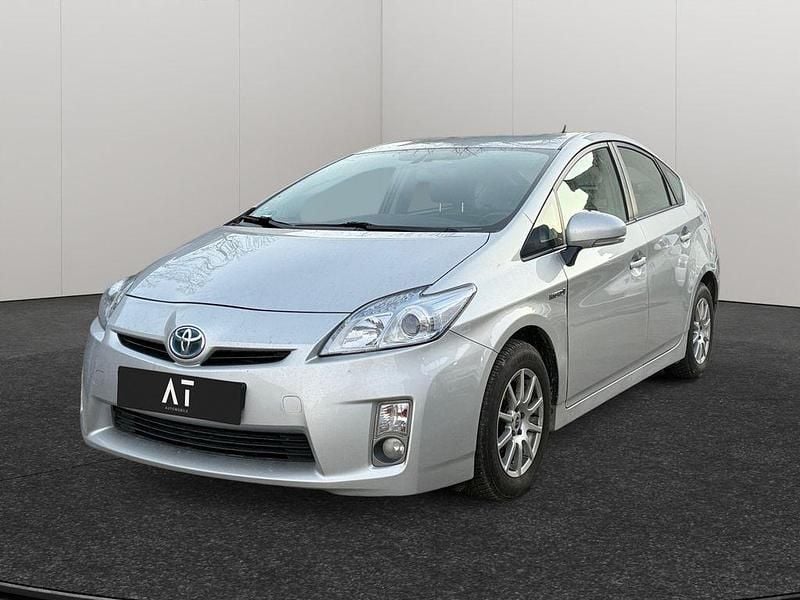 Silber Gebraucht 2009 Toyota Prius Life Limousine | 8.990 € (Fairer Preis) - Bild 1/4