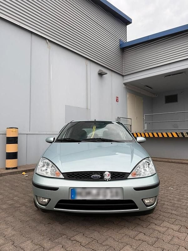 Grün Gebraucht 2003 Ford Focus Zetec Kleinwagen | 1.700 € (Fairer Preis) - Bild 1/4