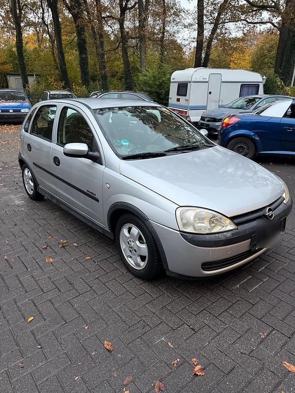 Silber Gebraucht 2001 Opel Corsa Kleinwagen | 400 € (Superpreis) - Bild 1/4