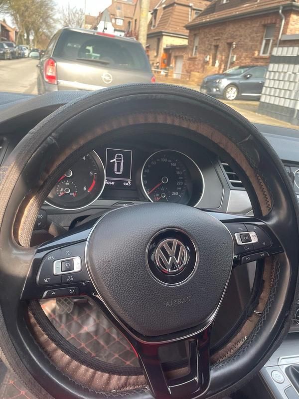 Gebraucht VW Passat 150 PS (110 kW) 2016 Braun Kombi