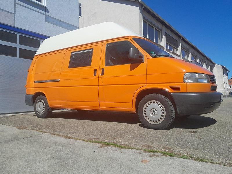 Używany VW T4 102 KM (75 kW) 2003 Pomarańczowy Van