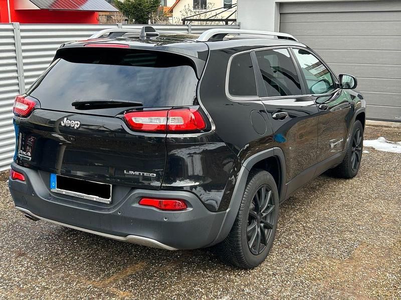 Gebraucht Jeep Cherokee 140 PS (102 kW) 2014 Schwarz SUV