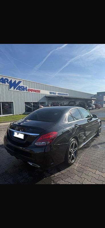 Gebraucht Mercedes C220 163 PS (119 kW) 2014 Schwarz Limousine