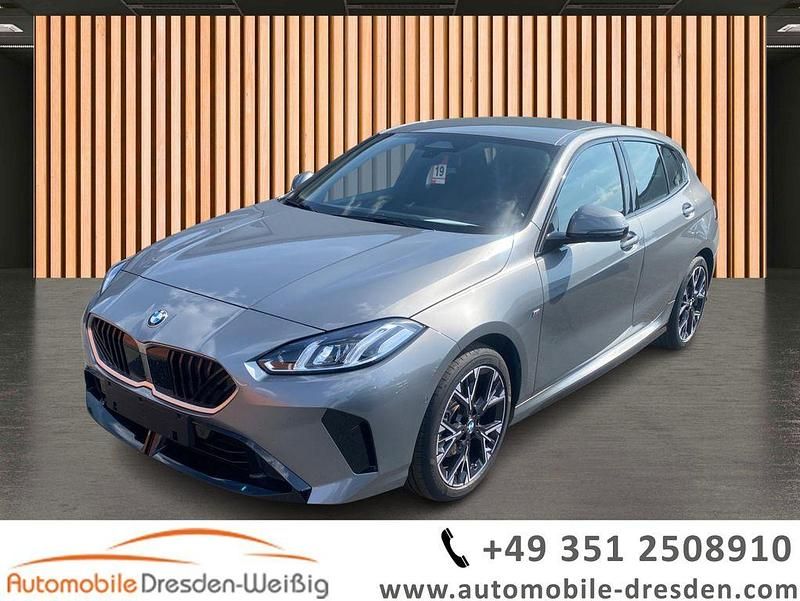 Grau Gebraucht 2024 BMW 120 M Sport Kleinwagen | 31.980 € (Superpreis) - Bild 1/4
