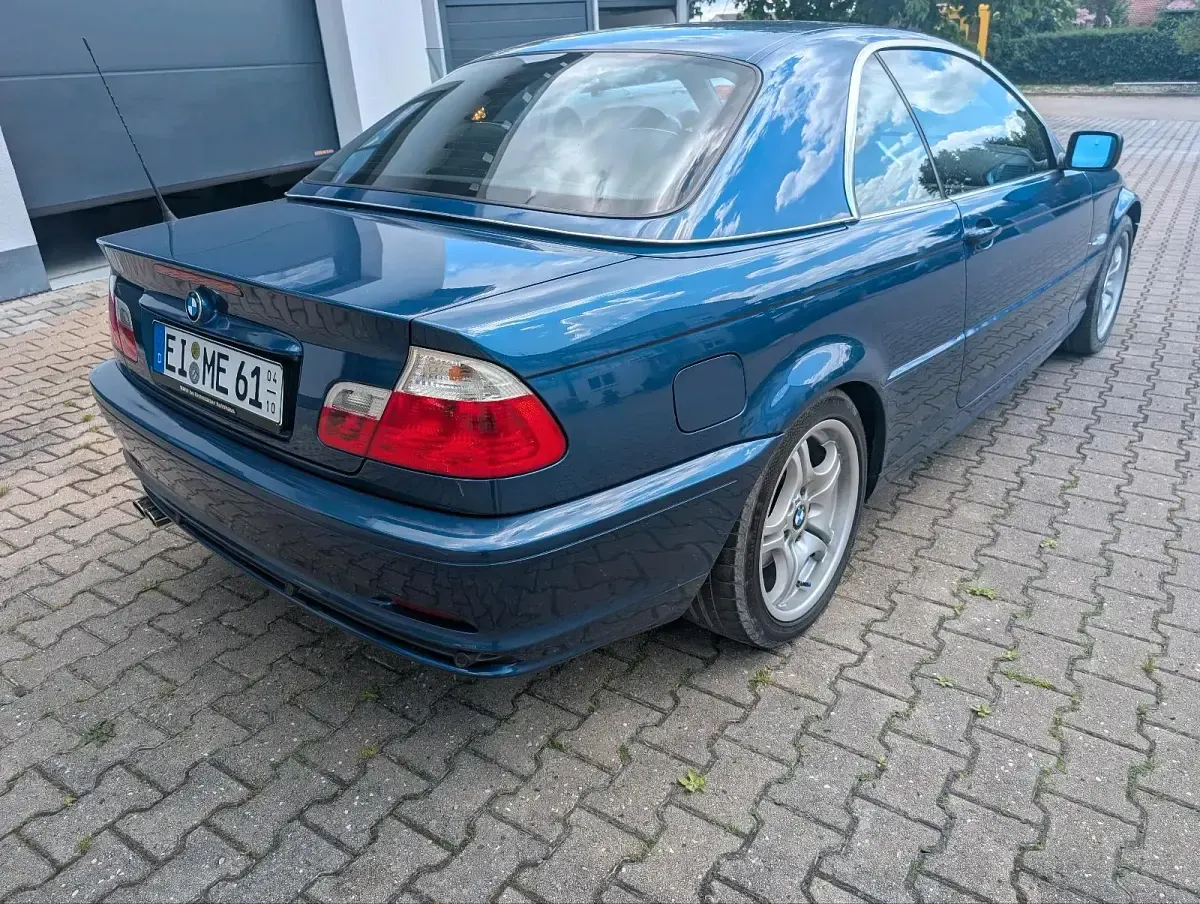 Gebraucht BMW 323 Cabriolet 170 PS (125 kW) 2000 Blau Cabrio