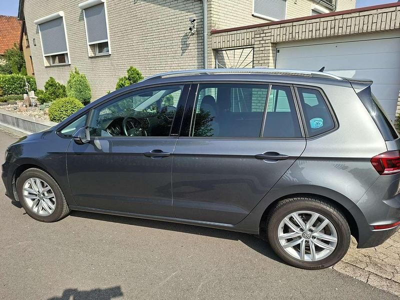 Grau Gebraucht 2020 VW Golf VII United Kombi | 18.950 € (Fairer Preis) - Bild 1/4