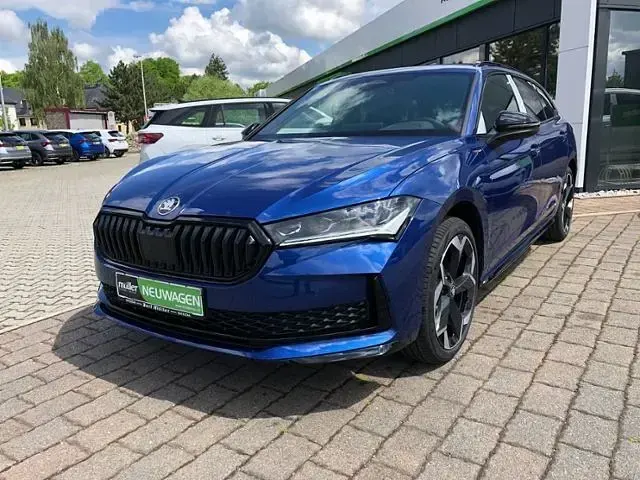 Neu Skoda Superb SportLine 204 PS (150 kW) 2026 Blau Kombi