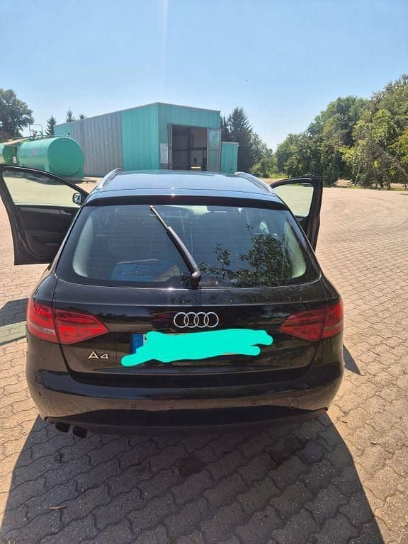 Schwarz Gebraucht 2010 Audi A4 Ambition Kombi | 4.444 € (Superpreis) - Bild 1/4