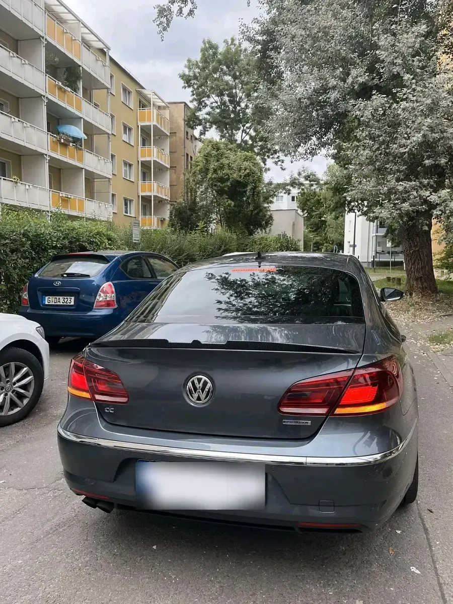 Gebraucht VW Passat 160 PS (117 kW) 2014 Grau Limousine