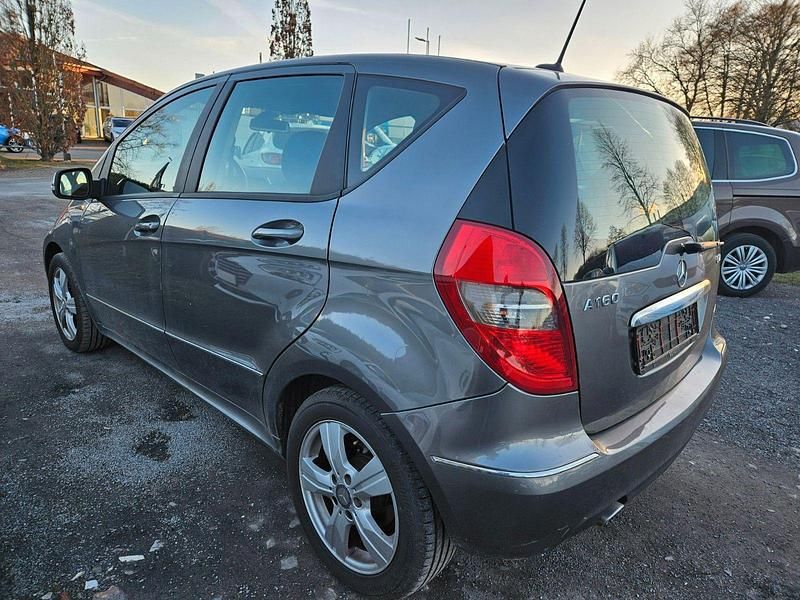 Gebraucht Mercedes A160 82 PS (60 kW) 2009 Grau Kleinwagen