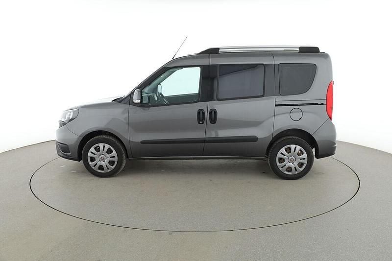 Gebraucht Fiat Doblò 95 PS (69 kW) 2018 Grau Van / Kleinbus