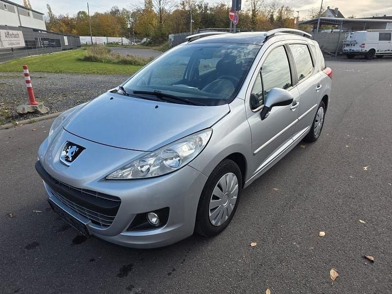 Grau Gebraucht 2011 Peugeot 207 Tendance Kombi | 2.480 € (Guter Preis) - Bild 1/4