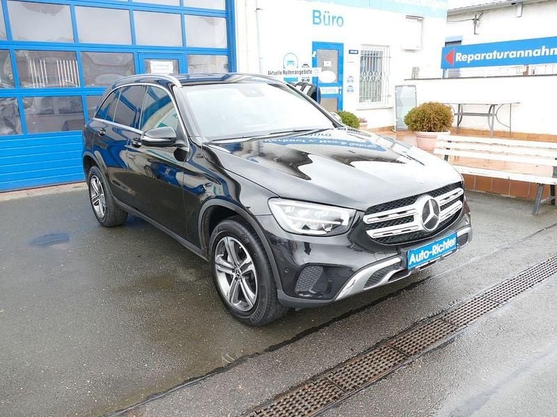 Schwarz Gebraucht 2019 Mercedes GLC220 SUV | 31.490 € (Fairer Preis) - Bild 1/4