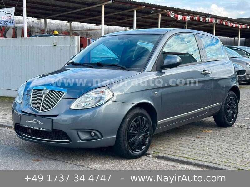 Grau Gebraucht 2010 Lancia Ypsilon Kleinwagen | 1.980 € (Superpreis) - Bild 1/4