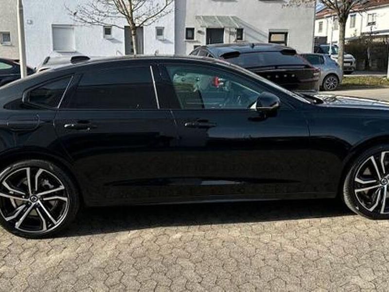 Gebraucht Volvo S90 Ultimate 455 PS (334 kW) 2024 Onyx black Limousine