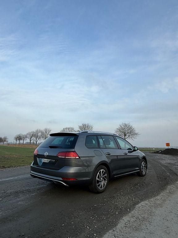 Grau Gebraucht 2018 VW Golf VII Sound Kombi | 10.900 € (Guter Preis) - Bild 1/4
