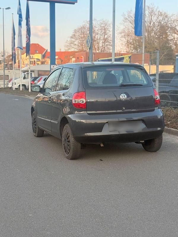 Gebraucht VW Fox 54 PS (39 kW) 2006 Schwarz Kleinwagen