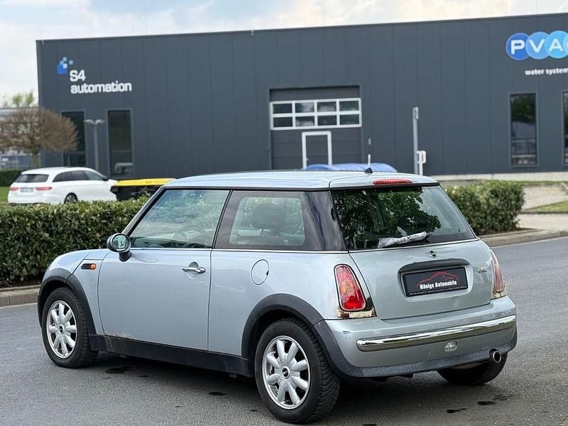 Second-hand Mini ONE 90 CP (66 kW) 2002 Argintiu Hatchback