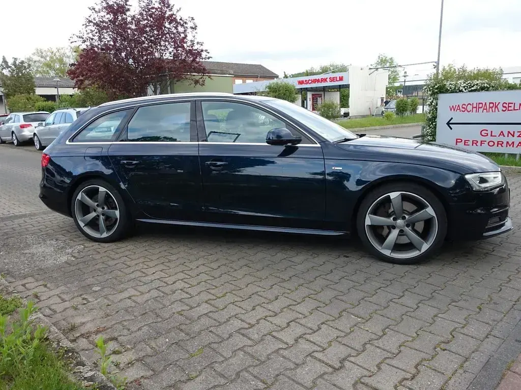 Używany Audi A4 S-line plus 272 KM (200 kW) 2015 Niebieski Kombi
