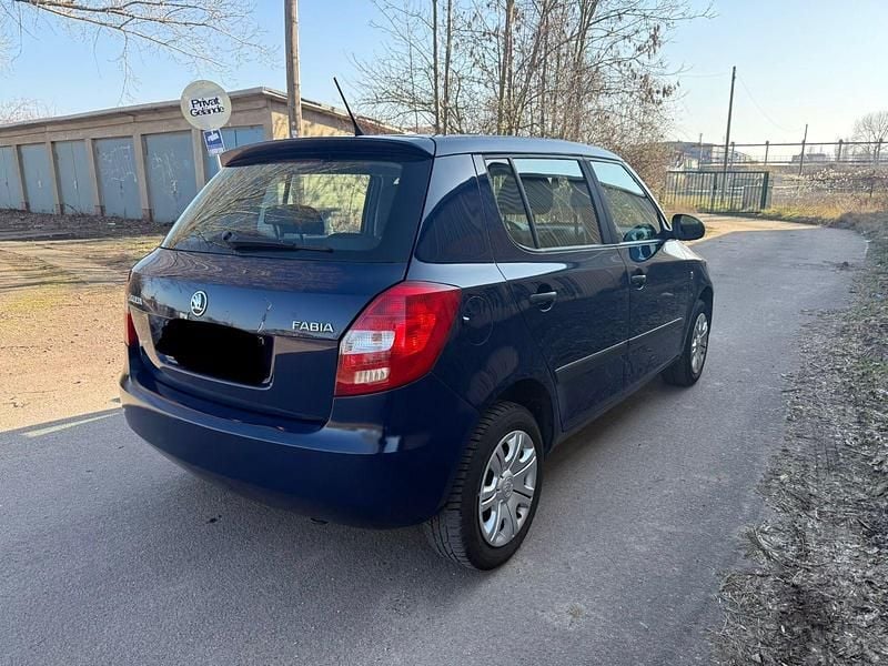 Gebraucht Skoda Fabia Cool Edition 60 PS (44 kW) 2014 Blau Kleinwagen