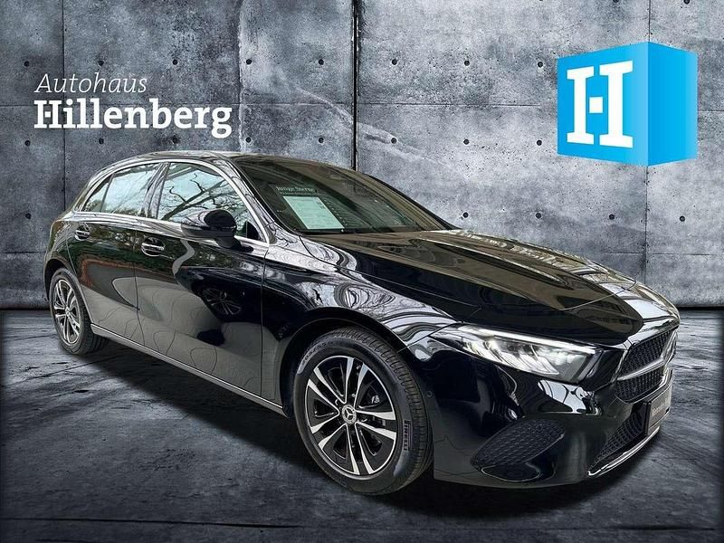 Gebraucht Mercedes A200 Advanced 163 PS (119 kW) 2024 lack kosmosschwarz Limousine