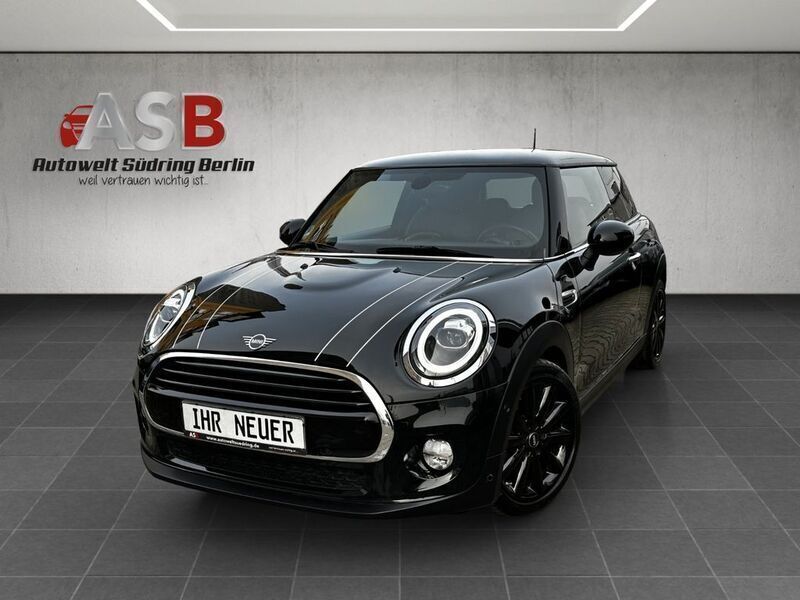 Midnight black metallic Gebraucht 2019 Mini Cooper Kleinwagen | 19.999 € (Etwas zu teuer) - Bild 1/4