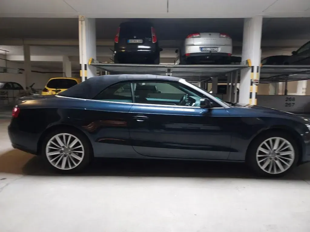 Gebraucht Audi A5 Cabriolet 170 PS (125 kW) 2012 Blau Cabrio