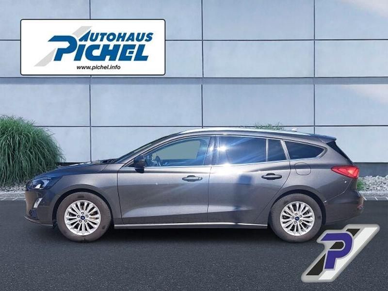 Gebraucht Ford Focus Titanium 125 PS (91 kW) 2019 Grau(metallic) Kombi