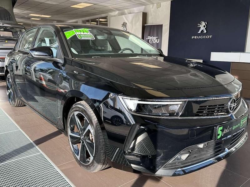 Gebraucht Opel Astra Edition 181 PS (133 kW) 2022 Diamant schwarz/karbon schwarz Limousine