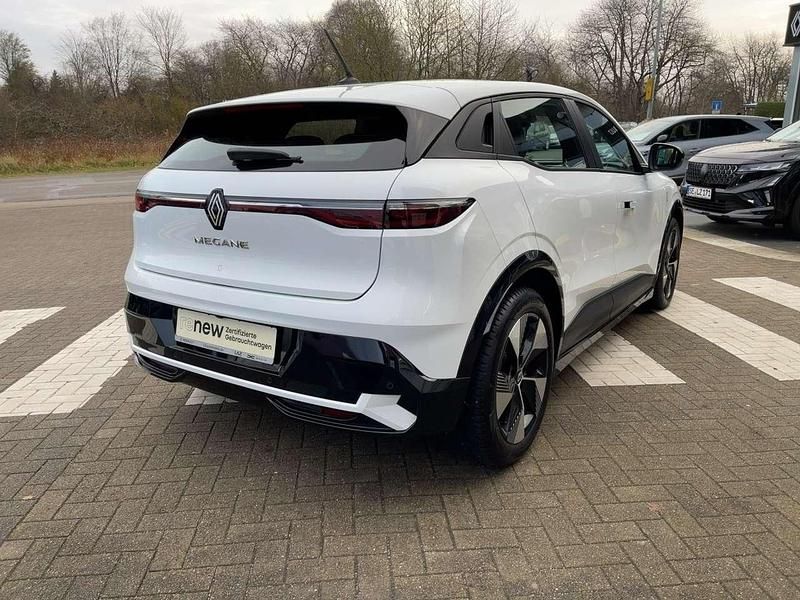Gebraucht Renault Megane E-Tech Equilibre 96 kW (131 PS) 2022 Gletscherweiss Limousine