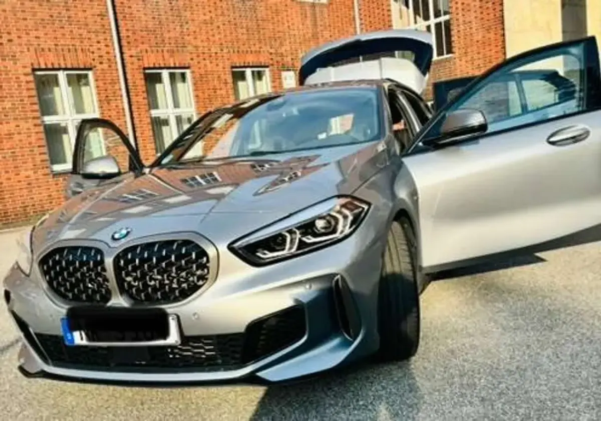 Gebraucht BMW M135 306 PS (225 kW) 2022 Grau Kleinwagen