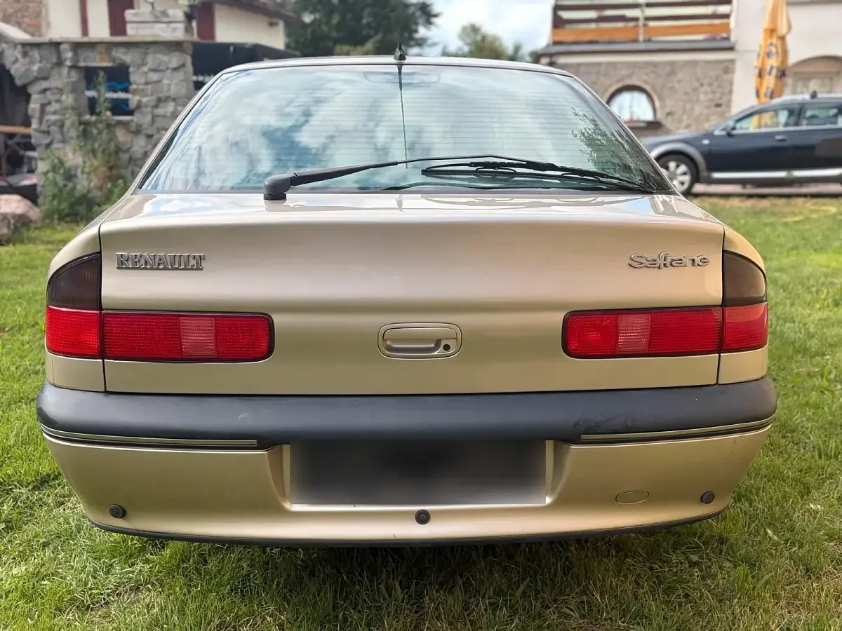 Gebraucht Renault Safrane 163 PS (119 kW) 1997 Beige Kleinwagen